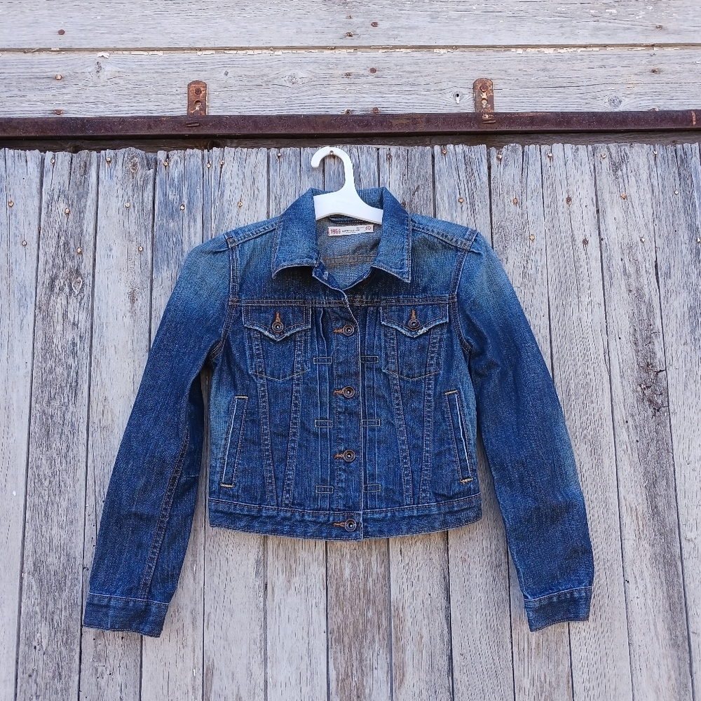 Gap 1969 Sz XS Darkwash‎ Pleated Denim Jacket Womens 100% Cotton.